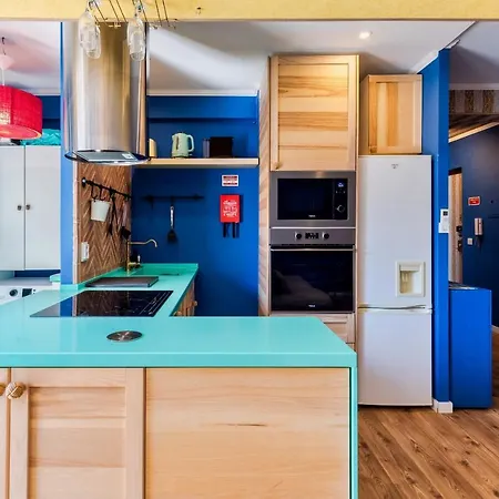 Wonder Blue Apartment *