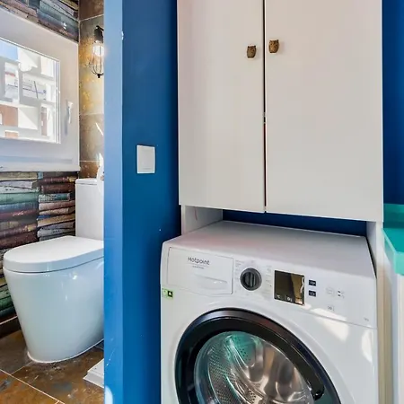 Apartment Wonder Blue *